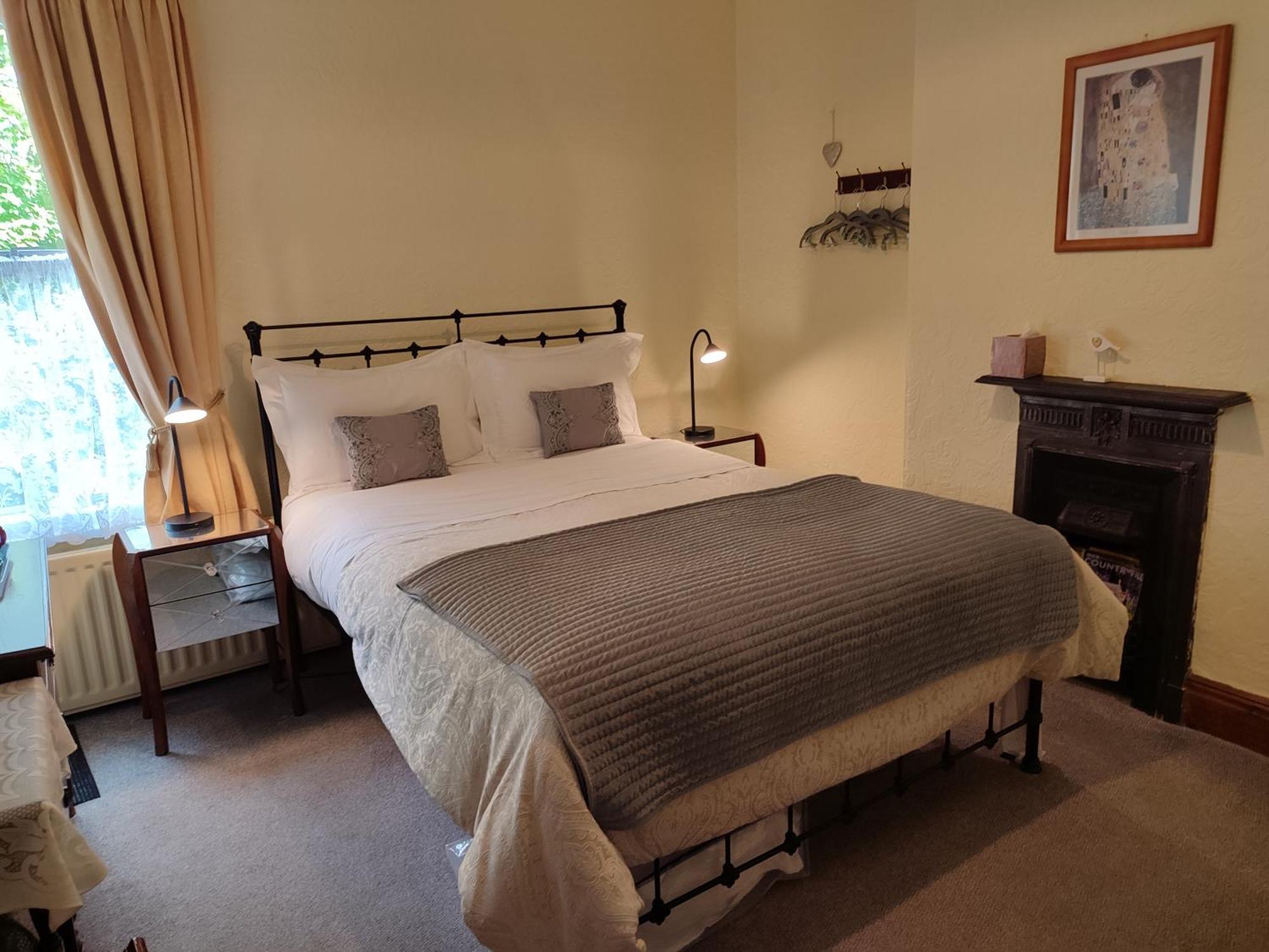Anton Guest House Bed and Breakfast Shrewsbury Exterior foto